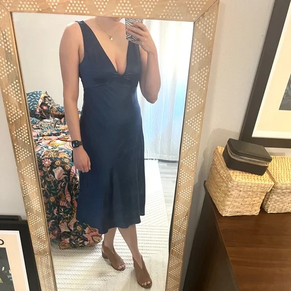 NWT Incredible Love Navy Satin Cowl Back Midi Slip Dress - Picture 2 of 4